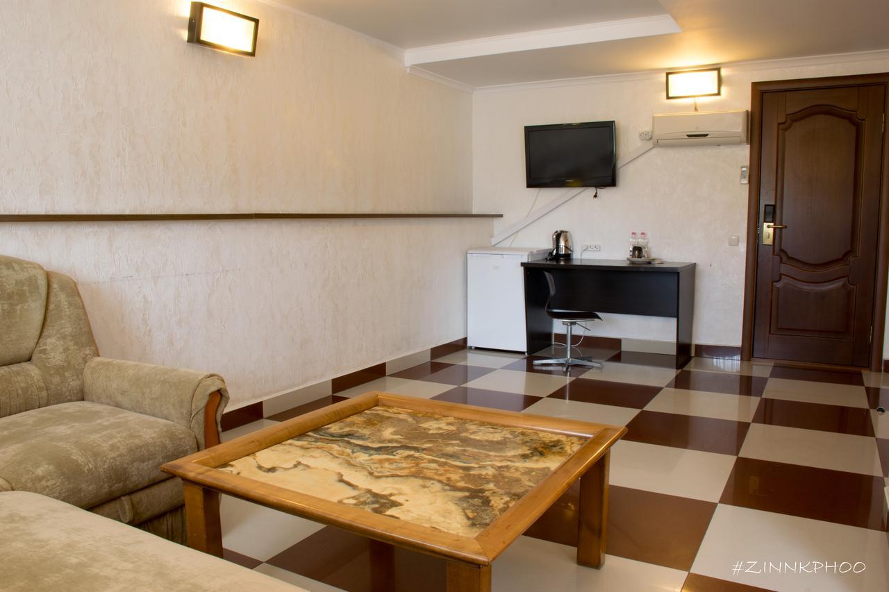 Kedem Hotel Lipiny Bagian luar foto