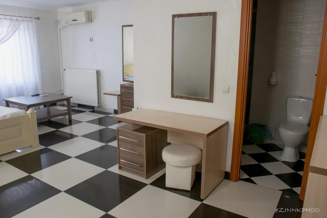 Kedem Hotel Lipiny Bagian luar foto